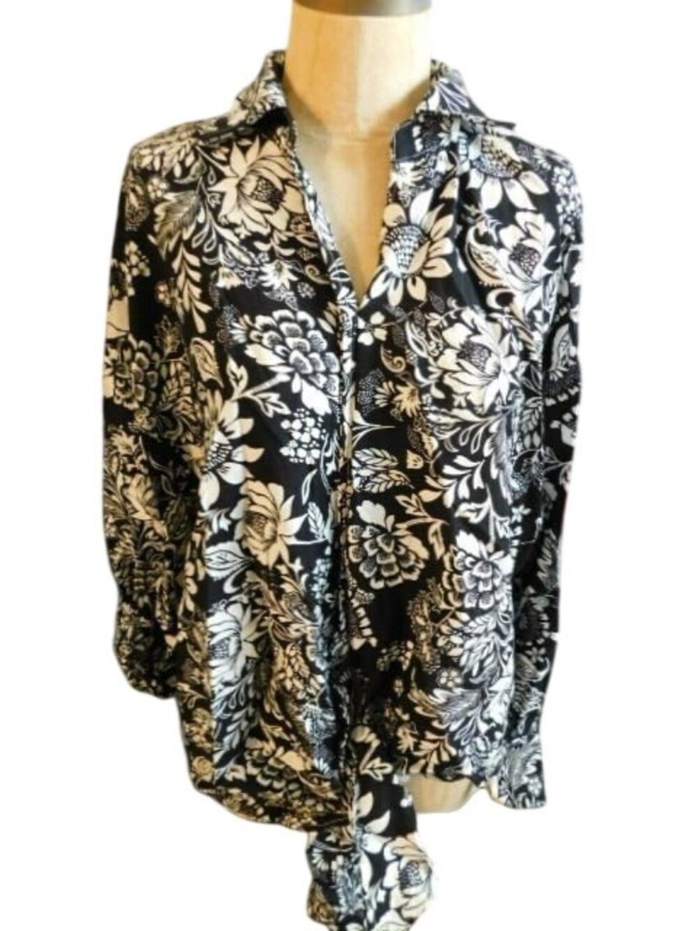 Calessa Size XL Black White Tie Front 3/4 Sleeve button down Top NWT $59